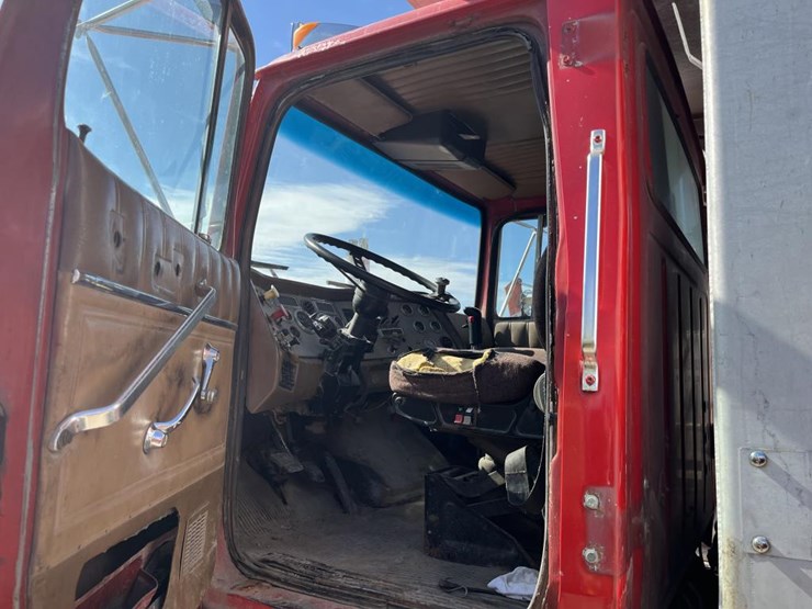 ford-ltls9000-image-15