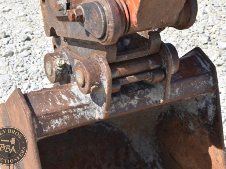 2017-kubota-kx057-4-image-22