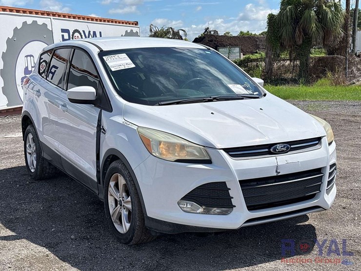 2015-ford-escape-image-2