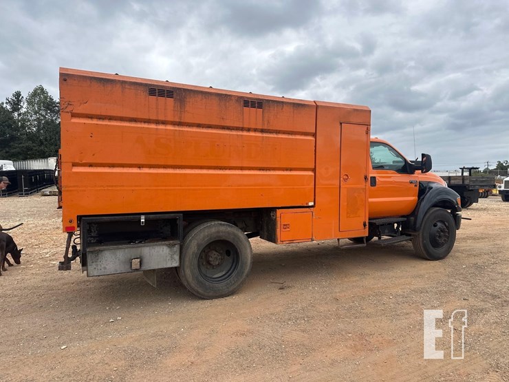 2013-ford-f650-sd-image-10
