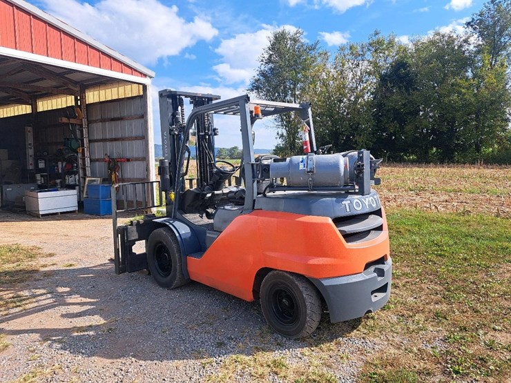 #109-•-2020-toyota-fg50u-forklift-image-3