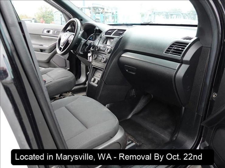 2018-ford-explorer-image-2