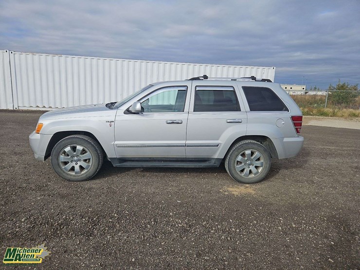 2010-jeep-grand-cherokee-image-20