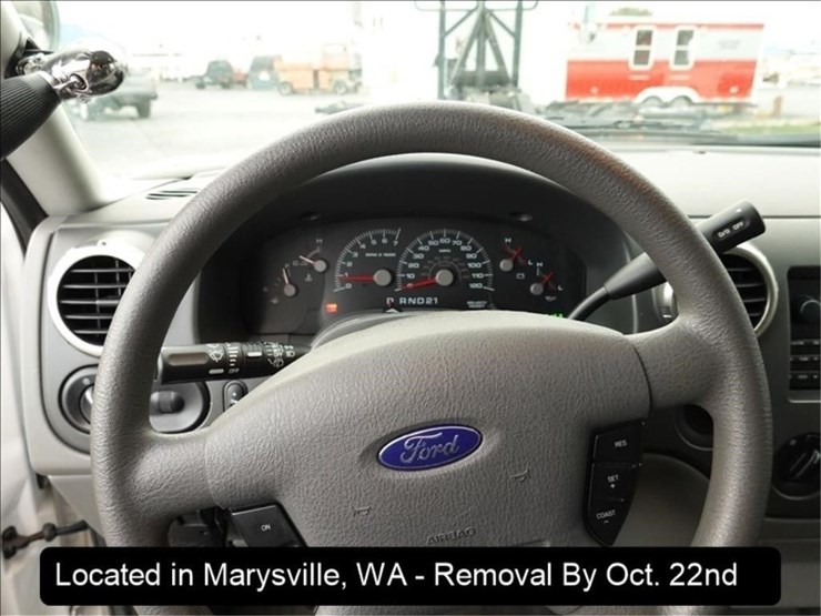 2004-ford-expedition-image-11