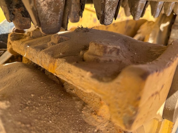 2020-caterpillar-259d3-image-11