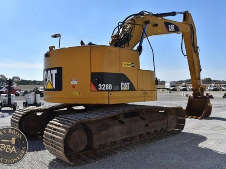 2015-caterpillar-328d-lcr-image-30
