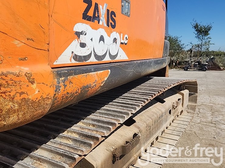 2015-hitachi-zx300-lc-6-image-9