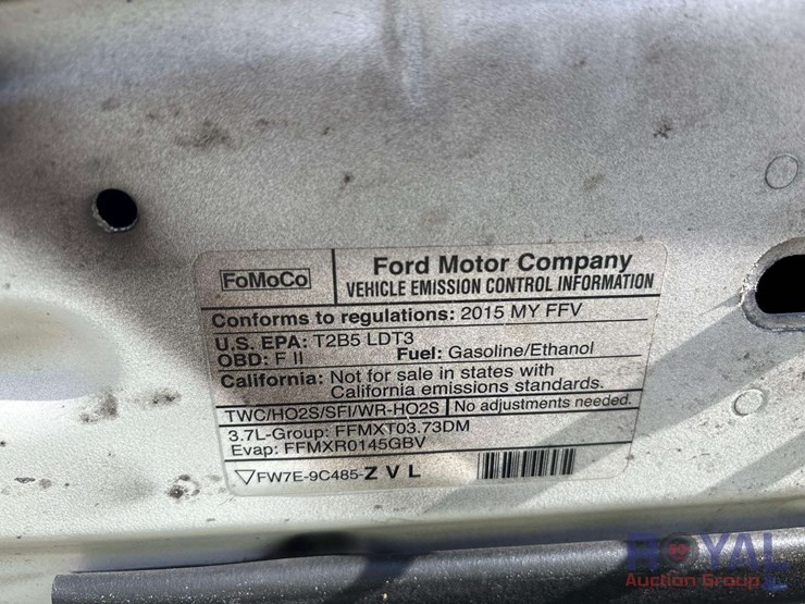 2015-ford-explorer-image-18
