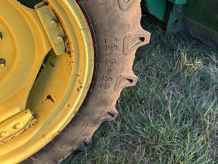 john-deere-6400-image-23