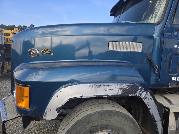 1997-mack-cl700-image-9