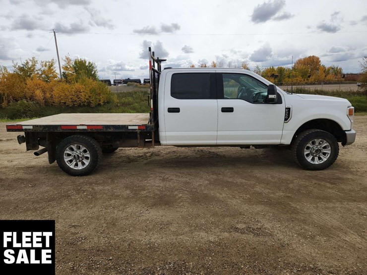 2021-ford-f350-image-24