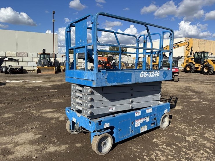 2019-genie-gs3246-image-1