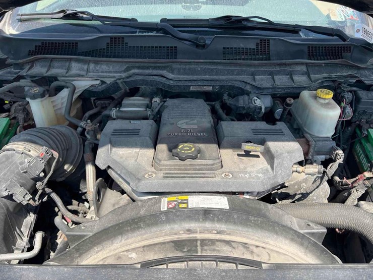 2015-dodge-ram-4500-image-30