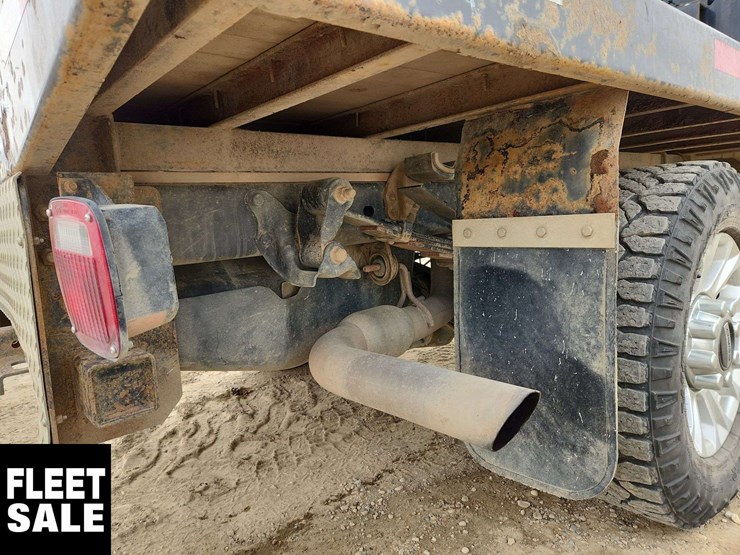 2021-ford-f350-image-27