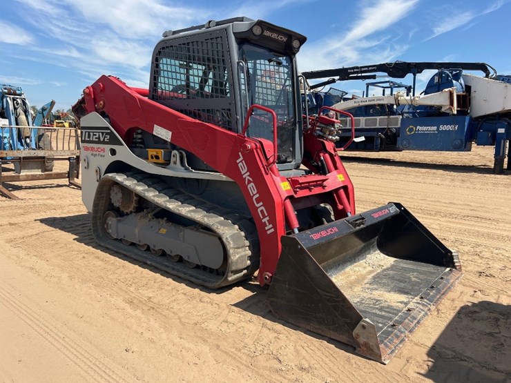 2017-takeuchi-tl12v2-image-7