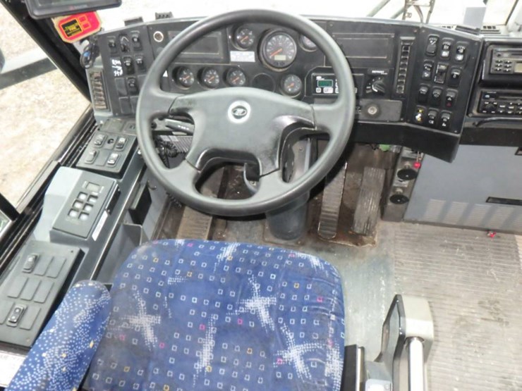 2010-mci-d4505-image-7