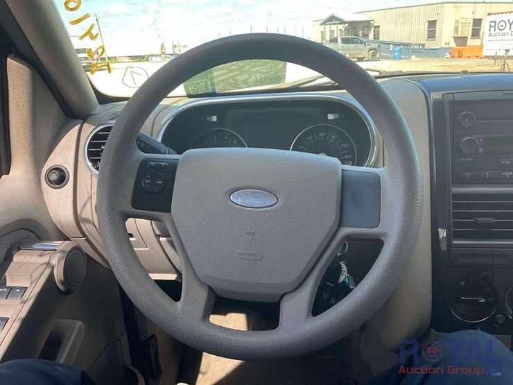 2007-ford-explorer-image-13
