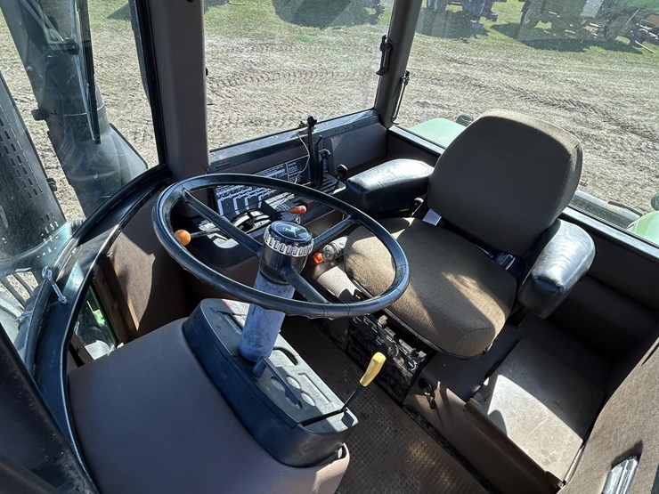 john-deere-8450-image-58
