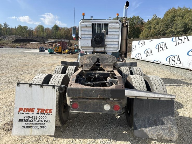 2009-peterbilt-386-image-4