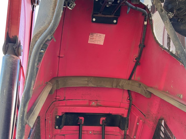 2016-case-ih-maxxum-140-image-48