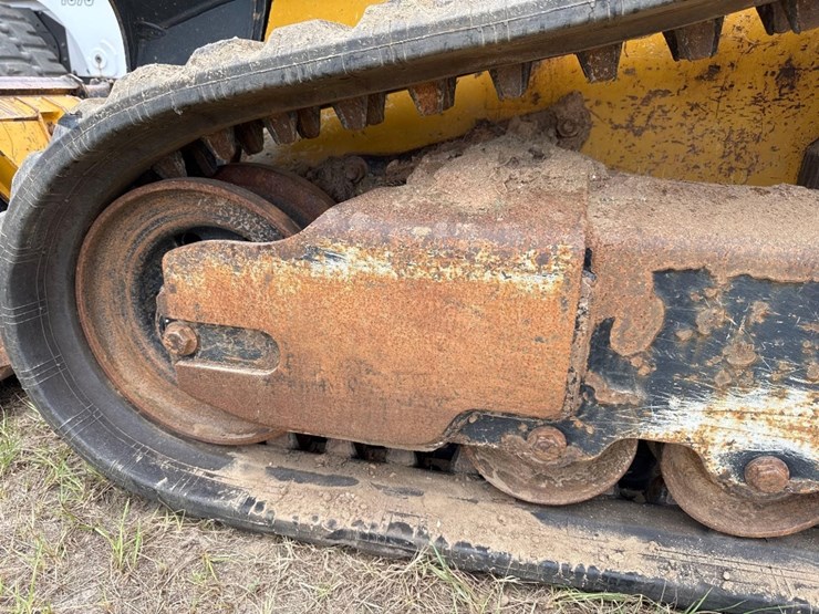 deere-317g-image-9