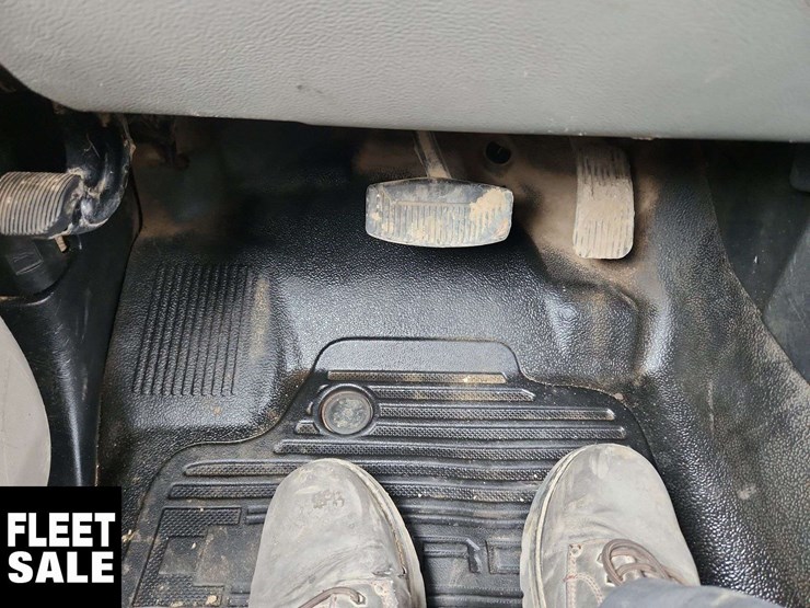 2021-ford-f350-image-14