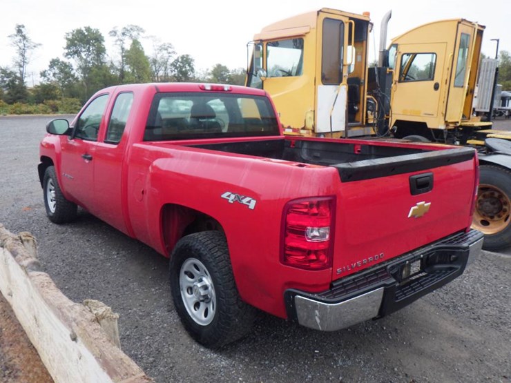 2013-chevrolet-silverado-1500-image-4