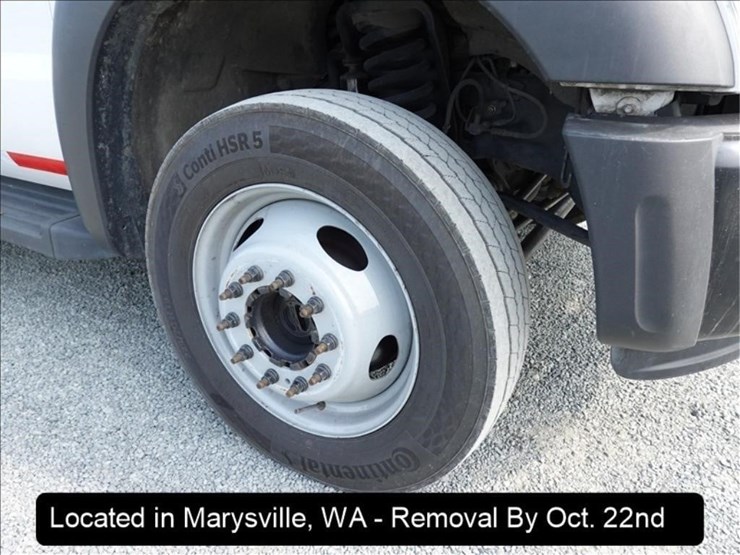 2014-ford-f550-image-32
