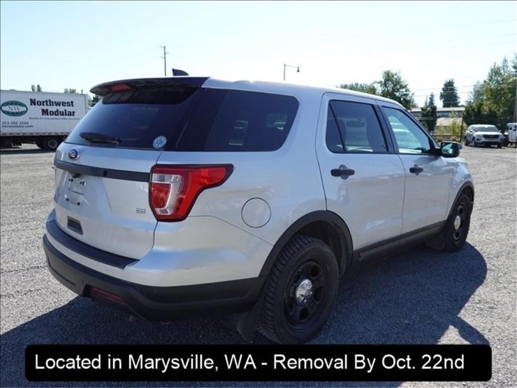 2018-ford-explorer-image-13