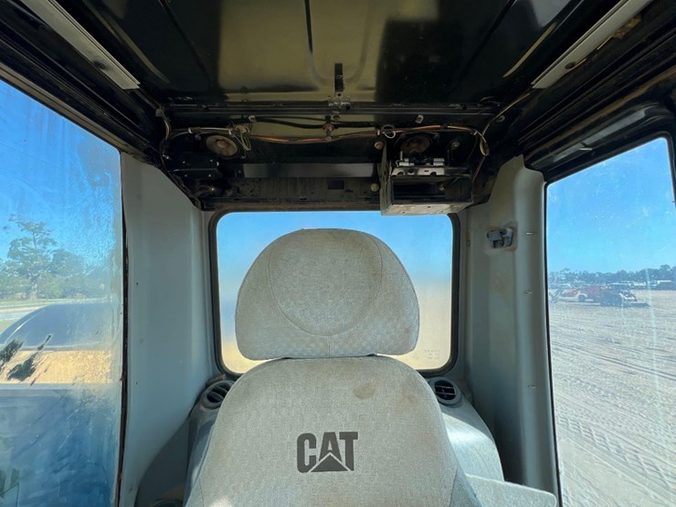 2007-caterpillar-325dl-image-46