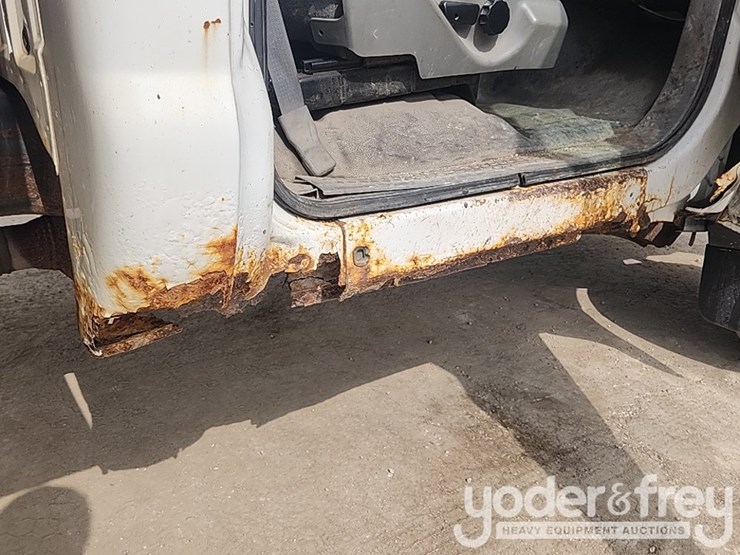 2005-ford-f450-image-27