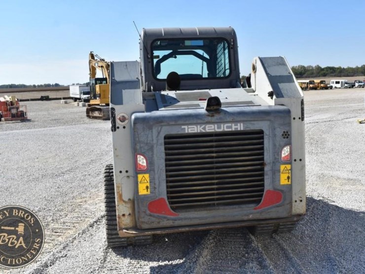 2020-takeuchi-tl12r2-image-19
