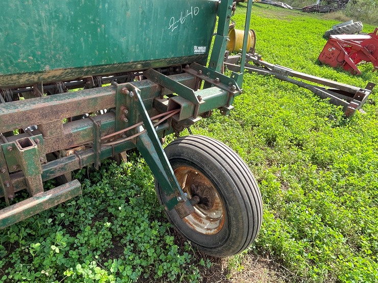#5022-•-marliss-13'-grain-drill-image-15