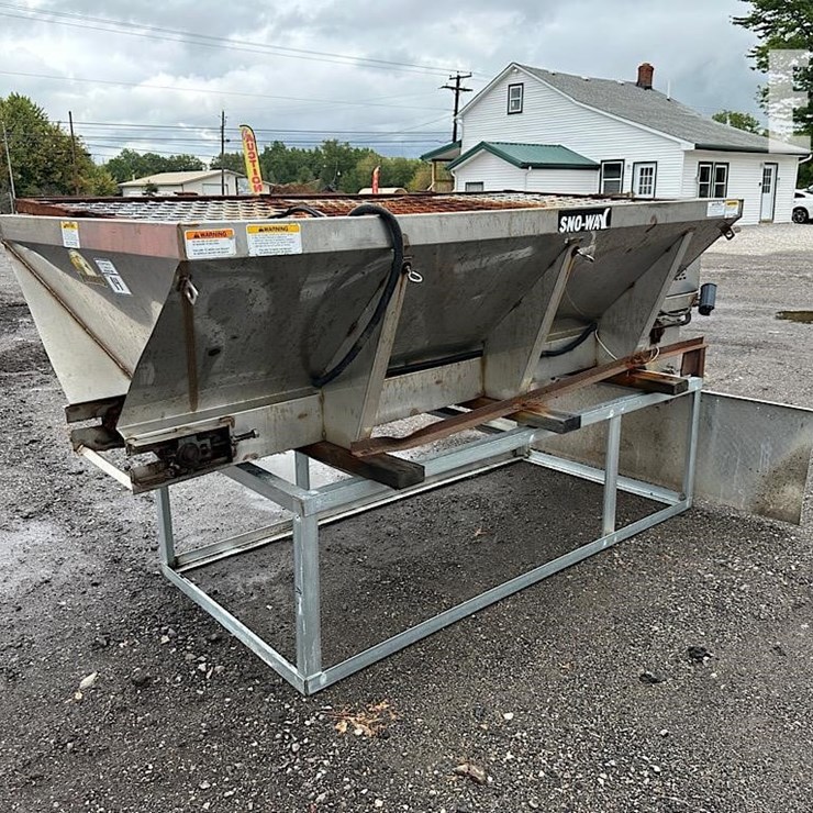 SNO-WAY 4'X8' STAINLESS SALT SPREADER