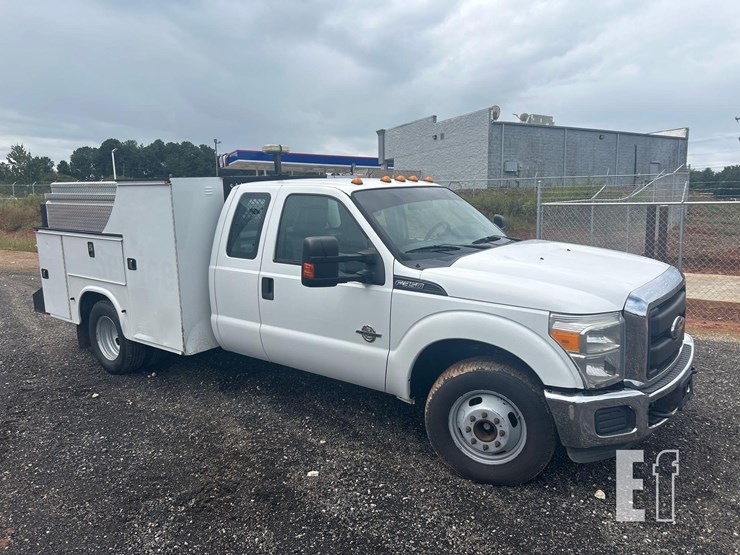 2015-ford-f350-sd-image-2