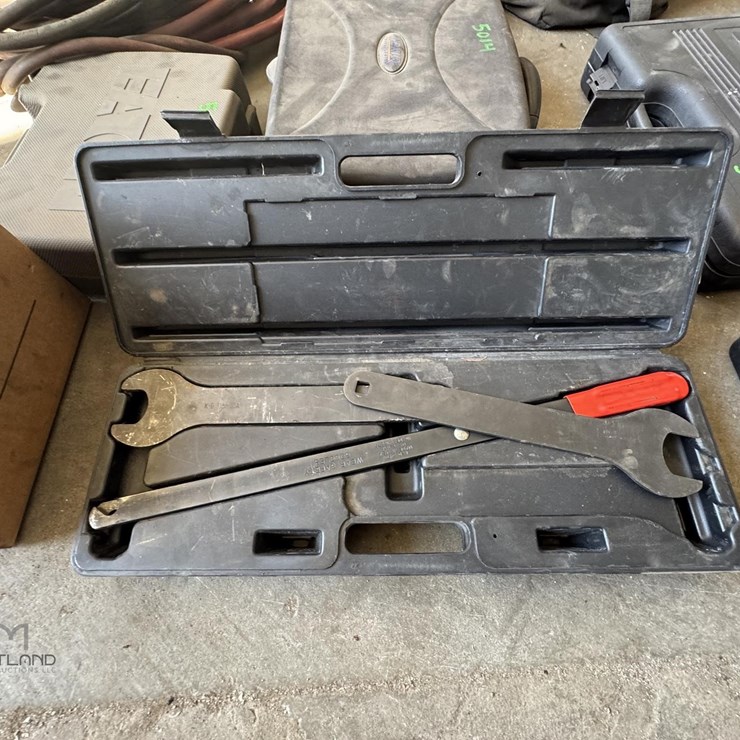 LARGE SPANNER WRENCH SET LARGE SPANNER WRENCH SET