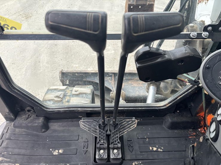 2019-bobcat-e85-image-46