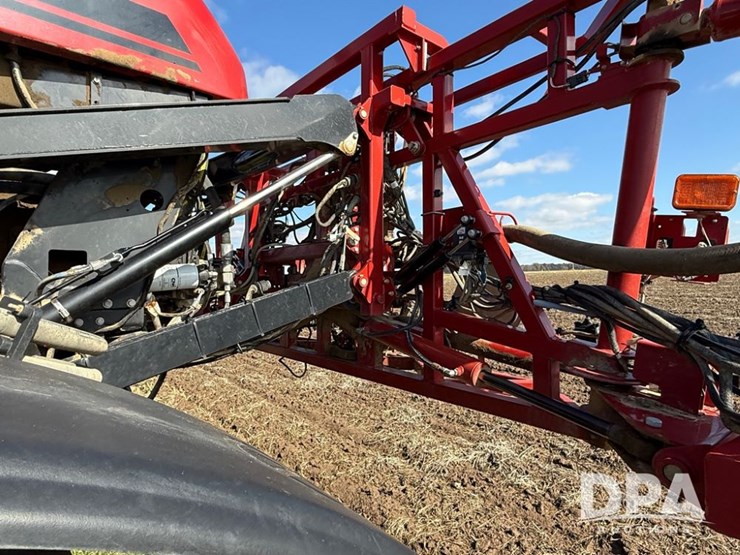2018-case-ih-patriot-3340-image-12