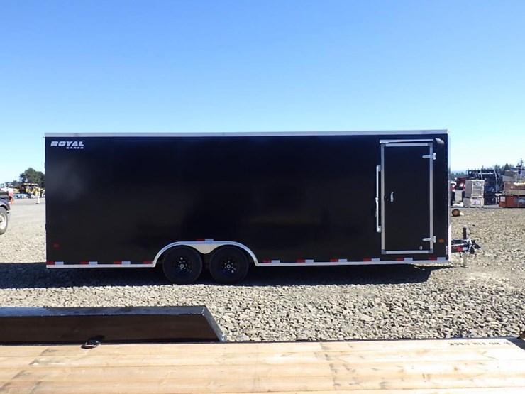 2026-royal-larct52-826v-86-t/a-enclosed-trailer-image-4