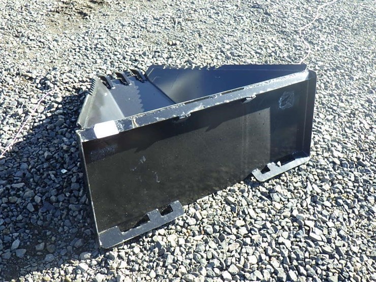 skid-steer-stump-bucket-image-2