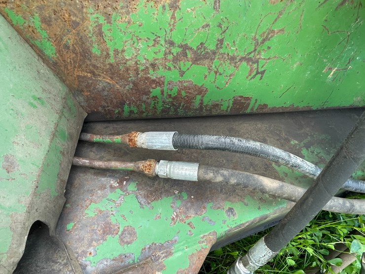 john-deere-200-image-16