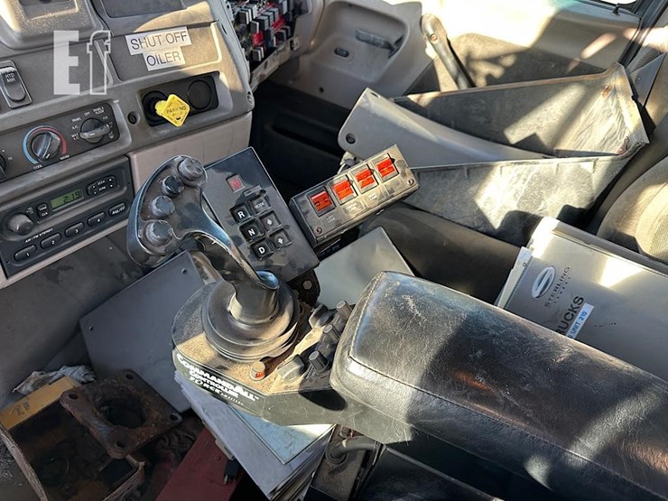 2002-sterling-l8500-image-14