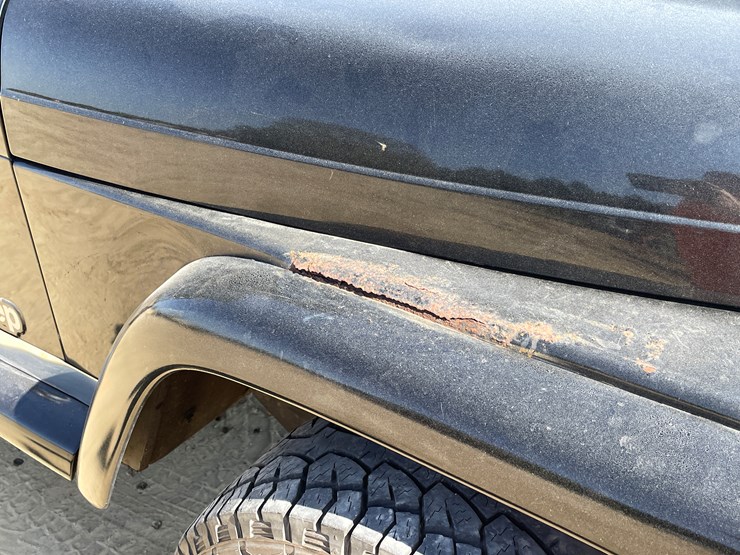 2000-jeep-wrangler-sport-image-14