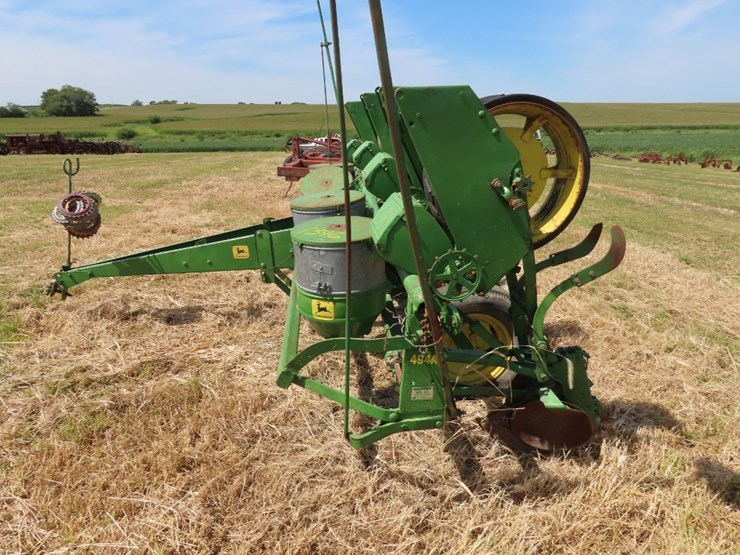 john-deere-4-row-planter-494a-image-5