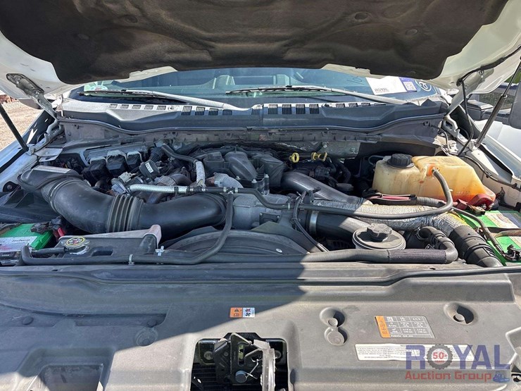 2017-ford-f550-image-8