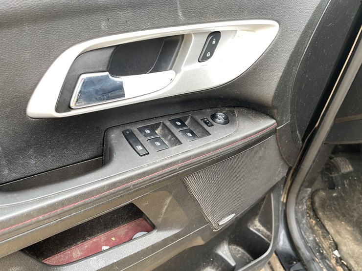 2012-chevrolet-equinox-lt-image-33