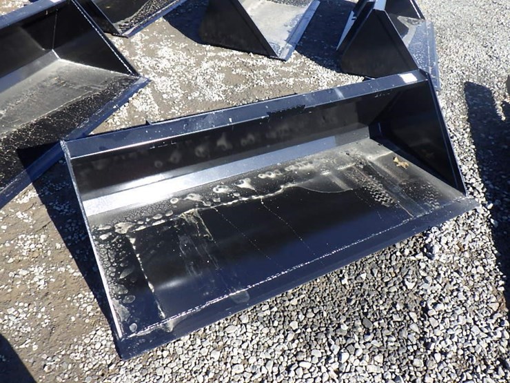 swict-skid-steer-bucket-72"-image-4
