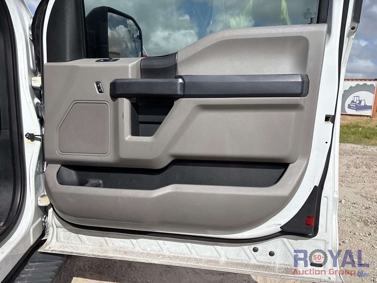 2018-ford-f150-image-27