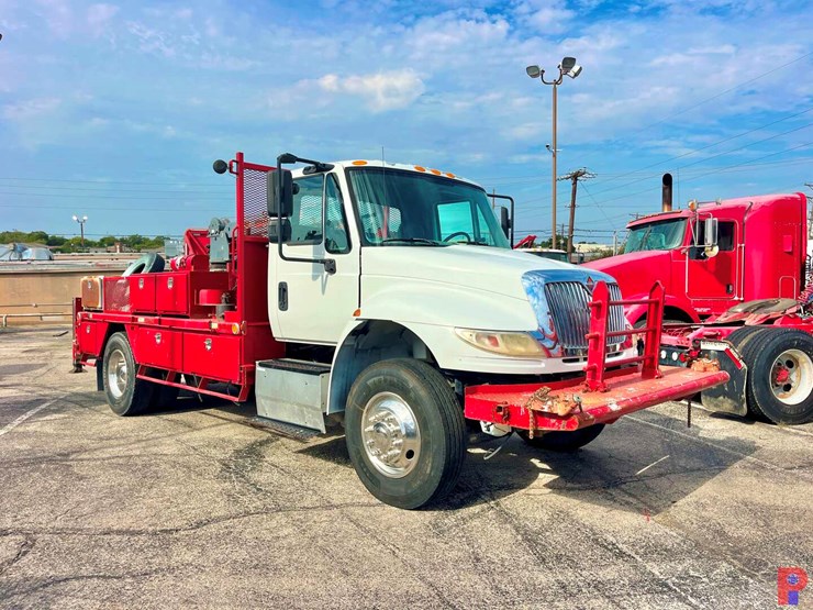 2017-international-durastar-4300-image-1