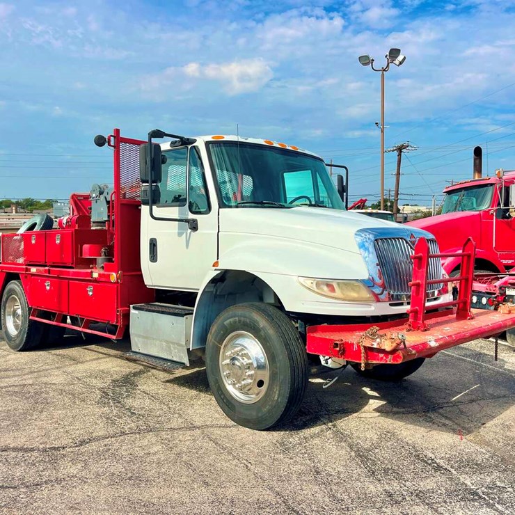 2017 INTERNATIONAL DURASTAR 4300